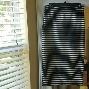 Black & White Striped Pencil Skirt